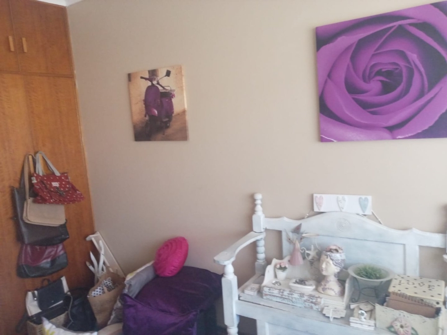 2 Bedroom Property for Sale in Pellissier Free State
